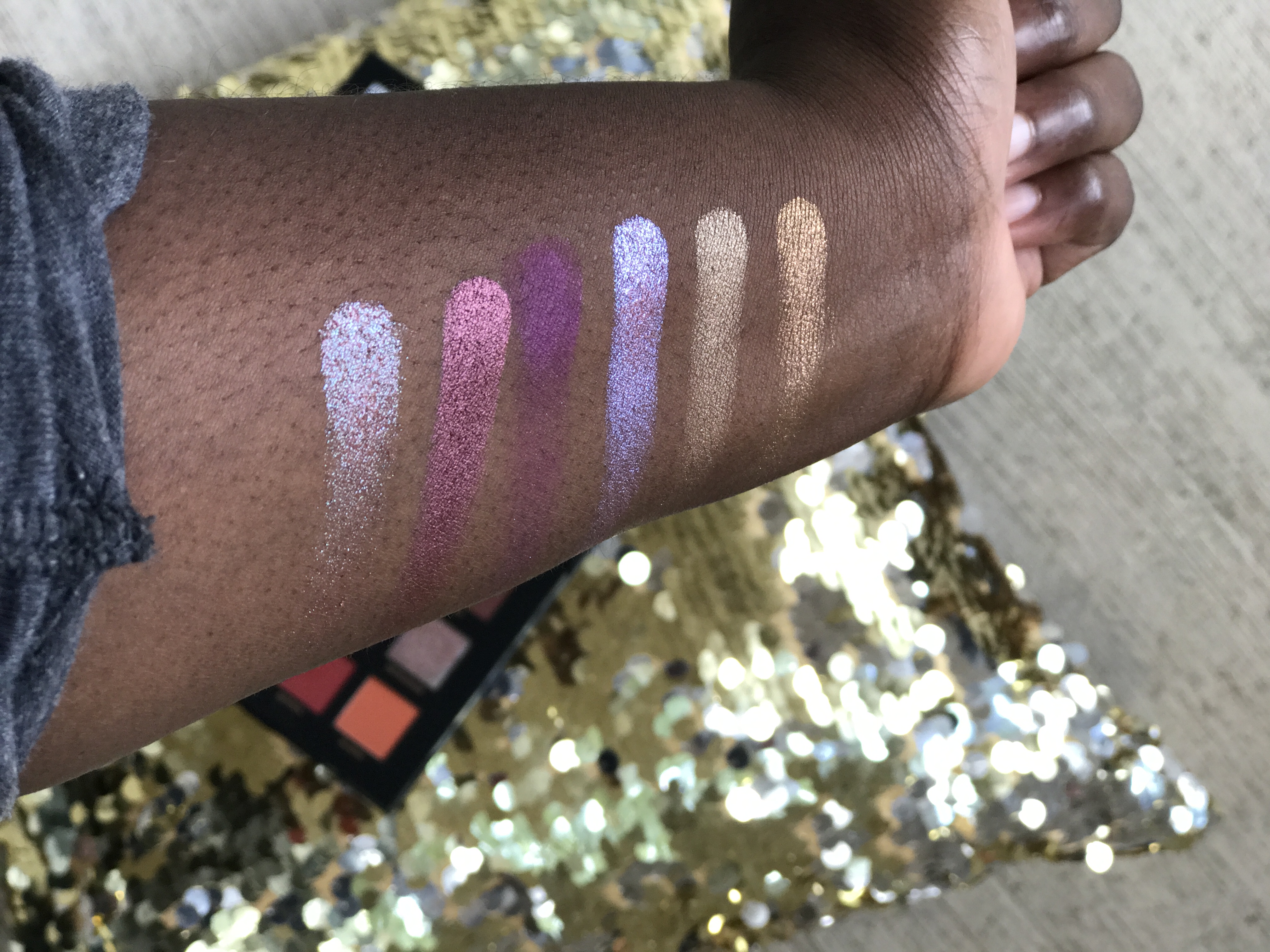 Huda Desert Dusk eyeshadow Review swatches dark skin