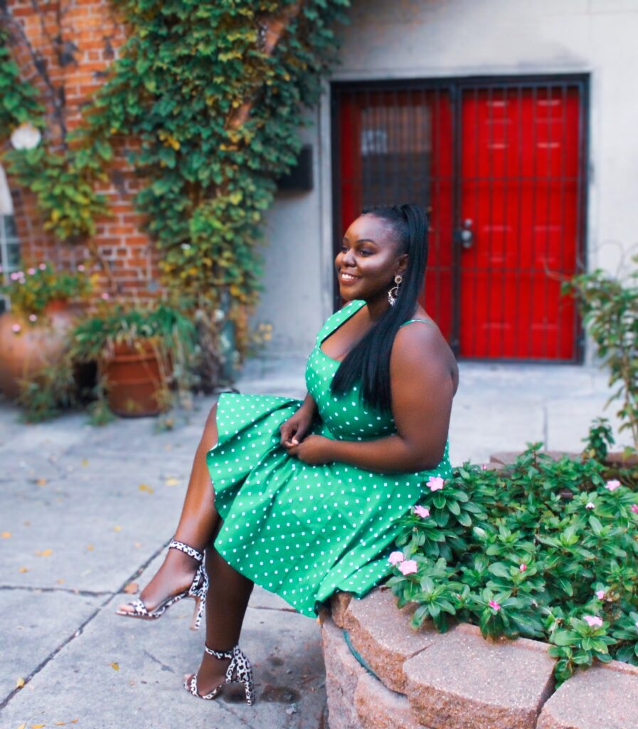 holiday party look, lifestyle blogger, texas houston influencer, affordable, classy, fabulous, friends, parents, black girl, dark skin, holiday outfit ideas, inspiration, trendy, chic, stylish, fashionable, blogger millennial Friendly holiday gift guide, wellness, style blogger